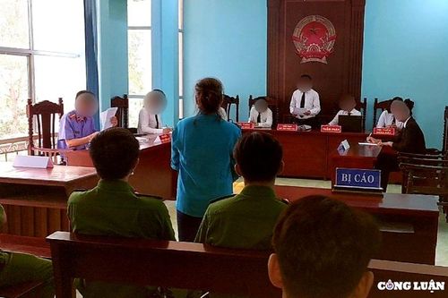 23 năm tù cho người phụ nữ xâm hại tình dục nhiều trẻ em