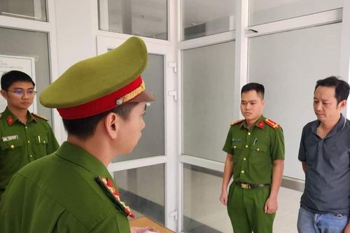 Khởi tố một phó giám đốc chiếm dụng hơn 2,1 tỷ đồng của công ty để đánh bạc