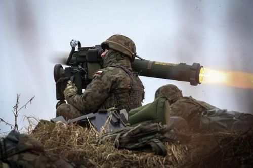 Ba Lan chi tiền mua hàng trăm tên lửa chống tăng Spike giữa lúc căng thẳng với Belarus