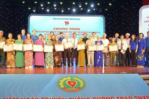 60 năm phong trào TNXP tình nguyện Tháng 8 Thủ đô: Hiến trọn thanh xuân cho đất nước