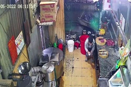 Vụ nổ súng vào quán bò tơ Dã Chiến: Bị cáo bị bắt ngay tại tòa