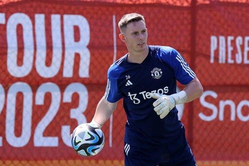 Lý do sốc khiến thủ môn Dean Henderson chưa rời MU