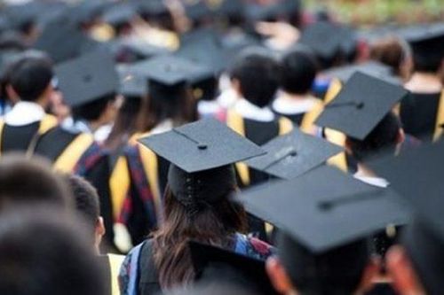 Bi kịch sinh viên giỏi thất nghiệp, lang thang nhặt rác suốt 12 năm
