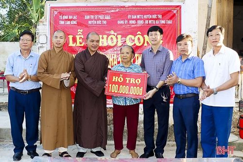 Khởi công xây nhà tình thương cho hộ hoàn cảnh khó khăn ở Đức Thọ