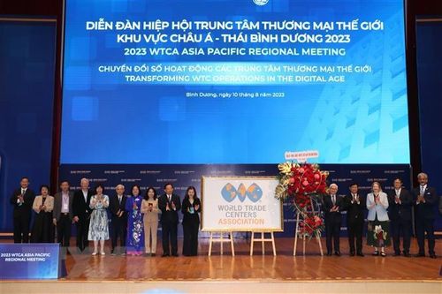 Diễn đàn Chuyển đổi Số hoạt động các Trung tâm Thương mại Thế giới