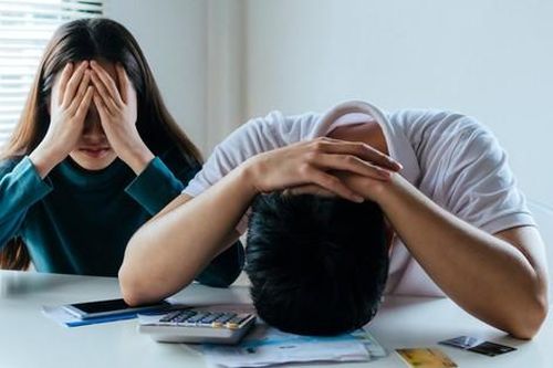 Chồng sắp cưới cương quyết 'tiền ai nấy tiêu' sau khi kết hôn, phải làm sao?