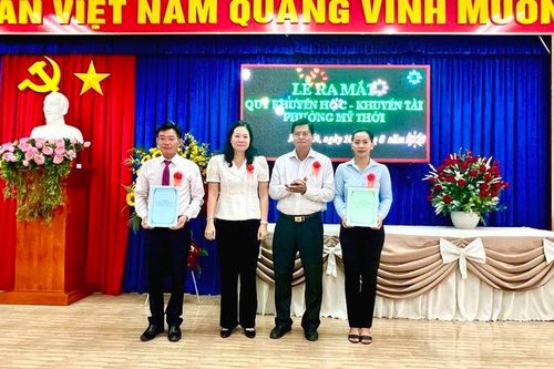 Ra mắt Quỹ Khuyến học – Khuyến tài 2 phường Mỹ Thới và Mỹ Quý
