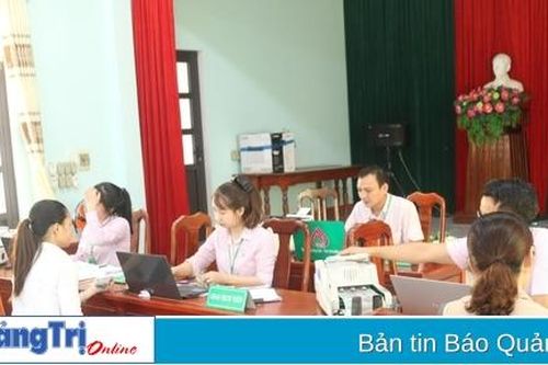Giải ngân 2,1 tỉ đồng vốn vay cho hộ gia đình vùng khó khăn ngay sau khi quyết định có hiệu lực
