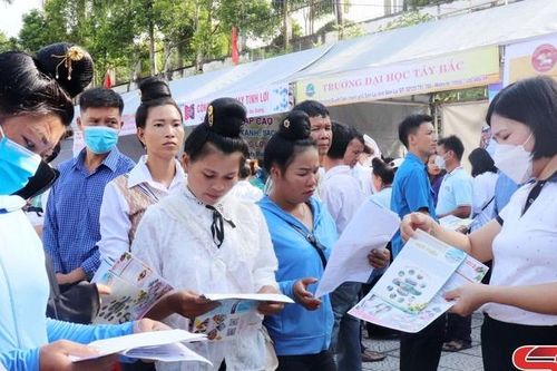 Thực hiện hiệu quả các nội dung đột phá về học và làm theo Bác