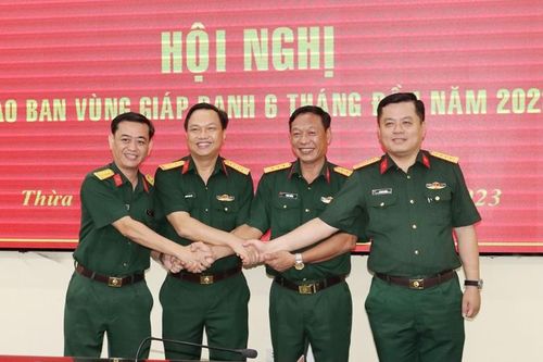 Tiếp tục phối hợp tốt trong hoạt động đóng quân canh phòng