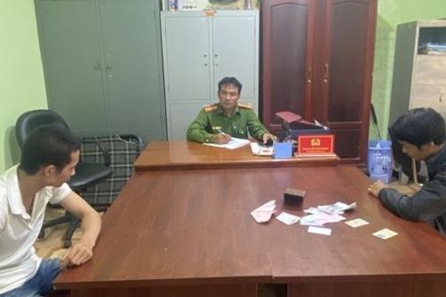 Đi ăn trộm gặp Công an