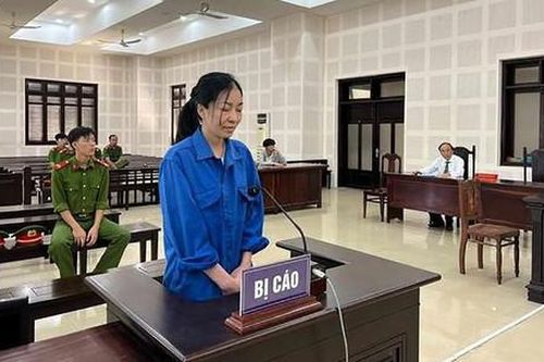 Bức xúc bị đòi ly hôn, nữ giảng viên đốt chết chồng
