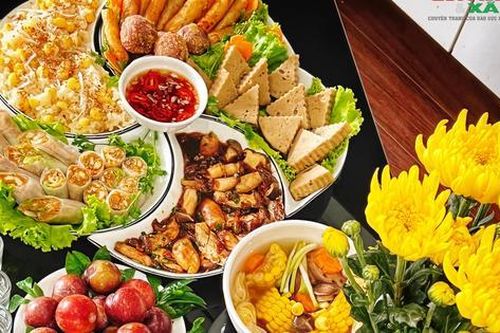 Gợi ý hơn 20 mâm cơm cúng rằm tháng 7 đơn giản, đẹp mắt mà vẫn mang chuẩn hương vị Việt