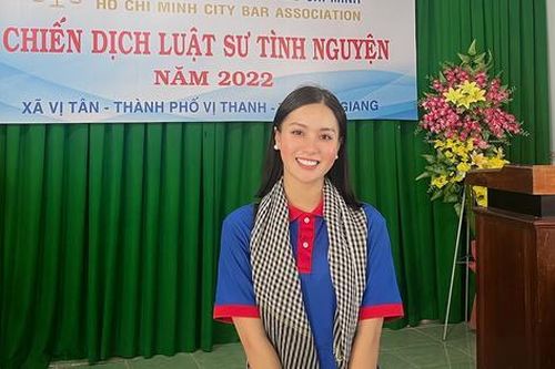 Người đẹp làng Sen làm điều ý nghĩa cho trẻ em ung thư xương