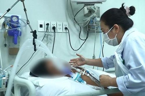 Liên tiếp xảy ra ngộ độc thực phẩm, 5 dấu hiệu nhận biết sớm ngộ độc