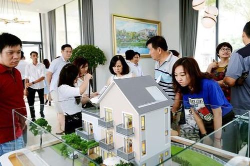 Doanh nghiệp bất động sản cần cơ cấu lại giá, khuyến mại, kích cầu để người dân mua nhà