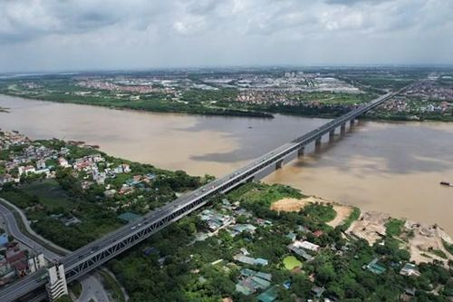 Hà Nội: Chiêm ngưỡng cầu Thăng Long bắc qua sông Hồng sau gần 40 năm hoạt động