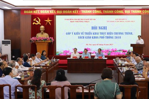 Sách giáo khoa có 'vấn đề' hay việc giảng dạy chưa thể đáp ứng?