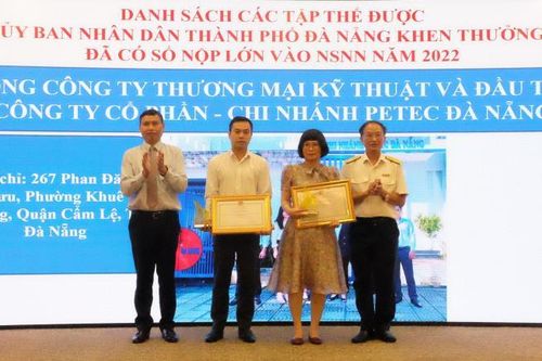 Tuyên dương người nộp thuế tiêu biểu