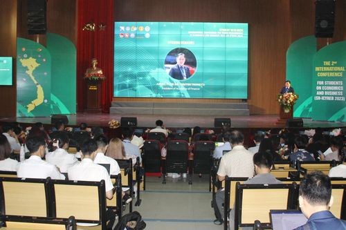 Thúc đẩy nghiên cứu khoa học cho sinh viên ngành kinh tế và kinh doanh