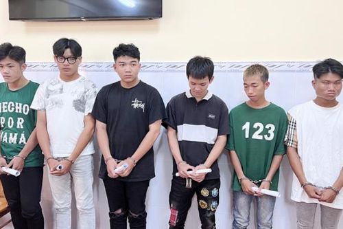 Khởi tố, bắt tạm giam nhóm thanh niên giết người sau trận chung kết AFF Cup