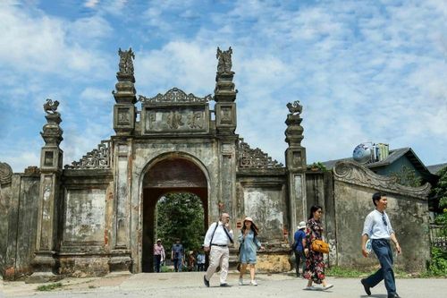 Về Hưng Yên khám phá nét đẹp làng Nôm