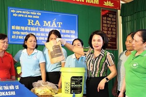 Xử lý rác tại nguồn tạo cảnh quan nông thôn mới Yên Bình sạch, đẹp
