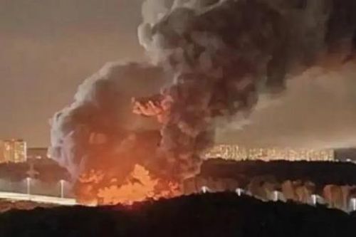 Cháy nhà kho gần dinh thự của Tổng thống Putin