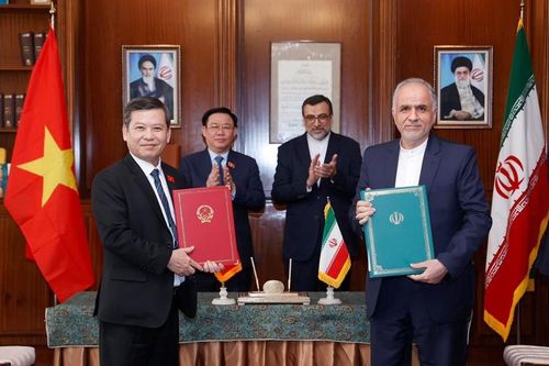 Việt Nam và Iran ký Hiệp định tương trợ tư pháp về hình sự