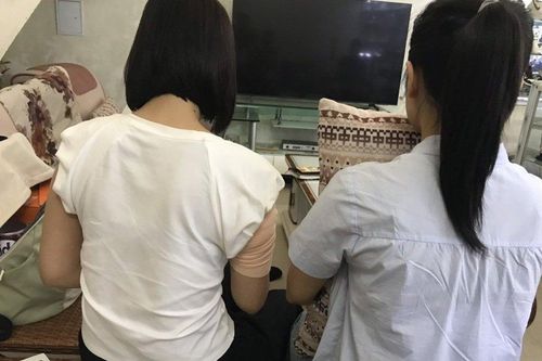 Nỗi khổ tâm của người mẹ trong hành trình đòi công lý cho con gái