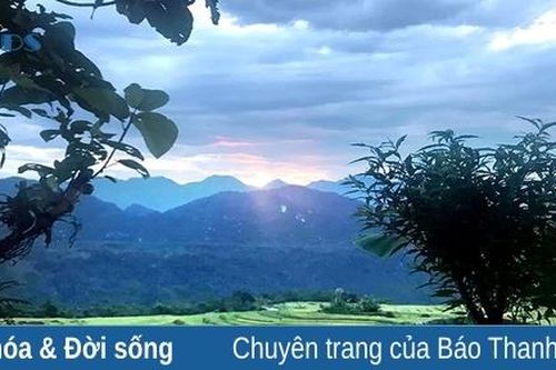 Trên đỉnh mây vờn