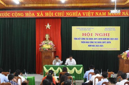 Mang Yang đẩy mạnh tuyên truyền Bảo hiểm y tế năm học 2023-2024