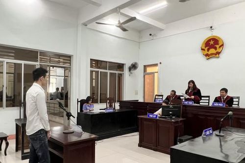 Lãnh án vì cướp giật xe máy
