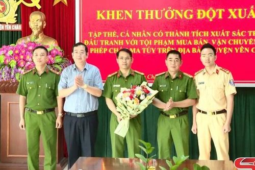 Khen thưởng đột xuất Công an huyện Yên Châu về thành tích bắt giữ đối tượng phạm tội ma túy