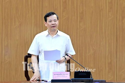 Chủ tịch UBND tỉnh Nguyễn Văn Sơn chủ trì phiên họp về chuyển đổi số