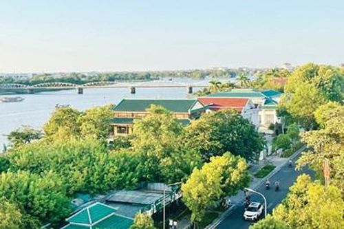 Huế từ trên cao