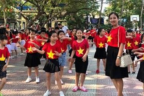 Phát triển phẩm chất, năng lực cho học sinh tiểu học