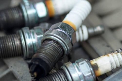 Cách nhận biết bugi ô tô bị hỏng