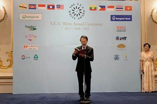 Tác phẩm 'Bay trong mơ' của Nhà thơ Trần Quang Đạo đạt Giải thưởng Văn học ASEAN