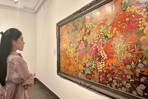 Họa sĩ trẻ phiêu lưu cùng sơn mài