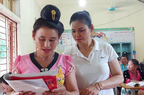 Sơn La: Thắp sáng vùng cao từ những lớp học xóa mù chữ