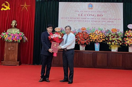Công bố và trao Quyết định bổ nhiệm Phó Chánh án TAND tỉnh Quảng Bình