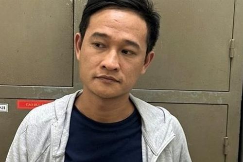 Cô gái mưu trí 'điều' tên trộm tra tay vào còng