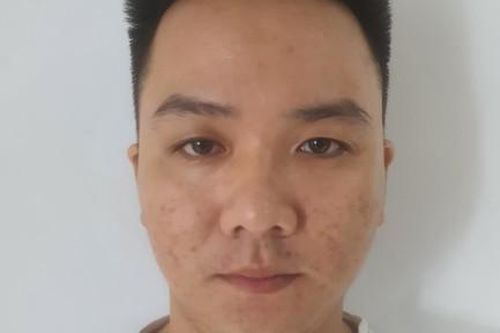 Ngụy trang dưới vỏ bọc tài xế Grabcar để phân phối ma túy