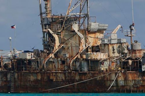 Philippines có thể cải tạo chiến hạm cũ trên bãi Cỏ Mây
