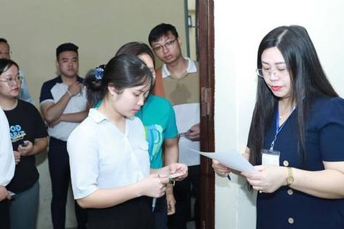 Thông báo triệu tập 706 thí sinh dự vòng 2, kỳ tuyển dụng công chức, viên chức thành phố Hà Nội
