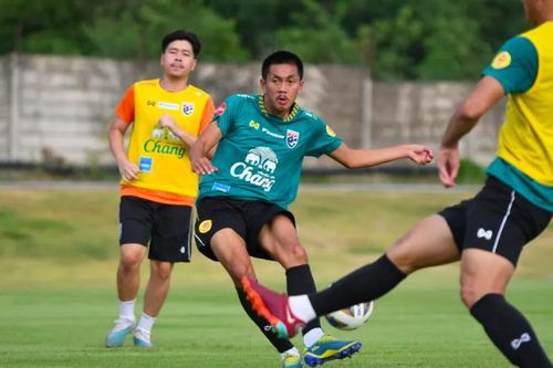Thái Lan tập 3 buổi/ngày, quyết đòi lại cúp từ U23 Việt Nam