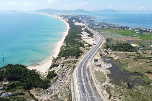 Hướng đến phát triển liên kết vùng Bắc Trung Bộ và Duyên hải Trung Bộ