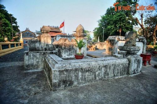 Kỳ bí loạt mộ cổ các nhân tài kiệt xuất của vua Gia Long