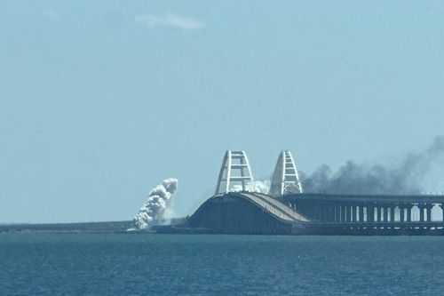 Tên lửa bị bắn hạ gần cầu Crimea